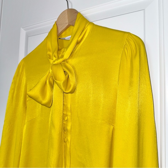 Zara yellow satin viscose neck bow tie detail button up blouse, size medium - Picture 9 of 16